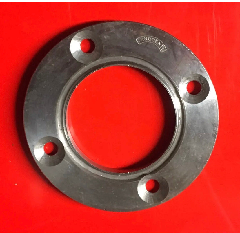 Lambretta Drive Side Oil Seal Retaining Plate (Steel) Saxon Scooters