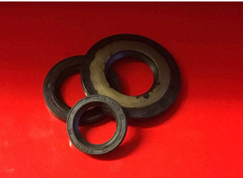 Vespa Early PX Engine Oil Seal Kit